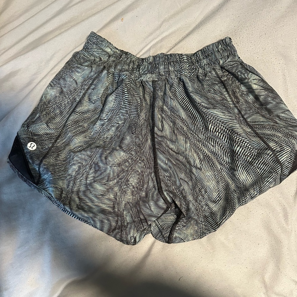 Lululemon hotty hot shorts